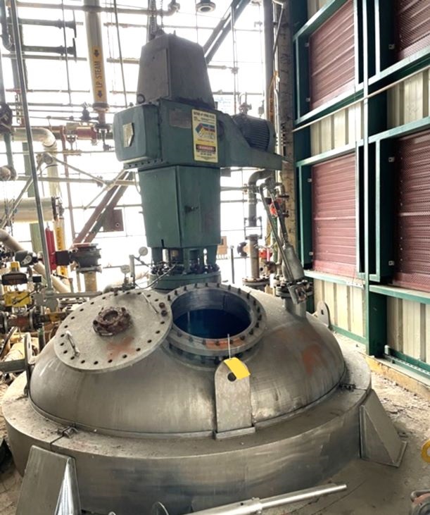 (3) 3000 Gallon Alloy 20 Reactor with Stainless half pipe jacket and mixer. Shell is ALLOY 20 (SB-463) rated 85/Full Vacuum @ 350 Deg.F.  Jacket rated 150/Full Vacuum @ 350 to (-20) Deg.F.. 98