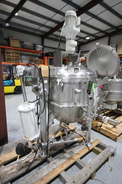 ***SOLD*** used 125 Gallon Groen Jacketed Vacuum Kettle with Scrape Mixer. 316 Stainless Steel. Kettle, Model TA-125SP, S/N 38565-1, Jacket rated 90 PSI @ 388 Deg.F., Vessel MAWP 20 PSI @ 300 F, NAT'L Board: 135026. Top Mounted Motor. Has actuated assist lid removal. Approx 55