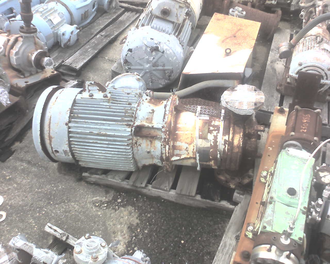 Union model VCM pump Wax mix service.  Driven by 40 hp, 3/60/460V, TEFC motor.