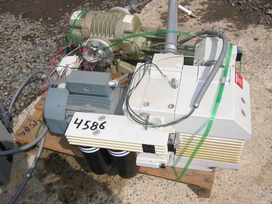 Used 33 CFM Leybold-Hereaus Trivac Type D40 BCS Pump, LHVP cat # 91389-2, 3HP. With Ruvac Blower, Model WA-250, 1.5 HP, 230/460V. Skid mounted, Model #LHVP, S/N: 91389-2
