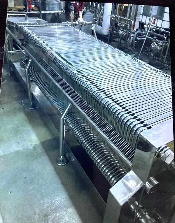 APV Carlson Plate and Frame Filter Press with Stainless Steel Plates. Hydraulic closure. (220) Approx. 24