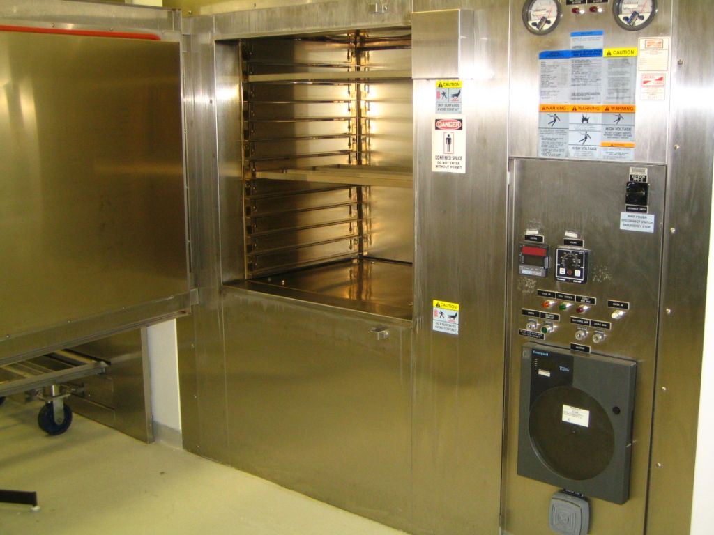Despatch Model CRC2-20-2E Pass Trough Clean Room Sterilizer/Oven, 500 deg.F (260 Deg.C), Inside dimensions are 37
