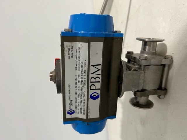 PBM INC PAVBL453S--0075 PNEUMATIC ACTUATOR w/ 1in valve. Max Pressure: 120 PSIG / 8 Borg.