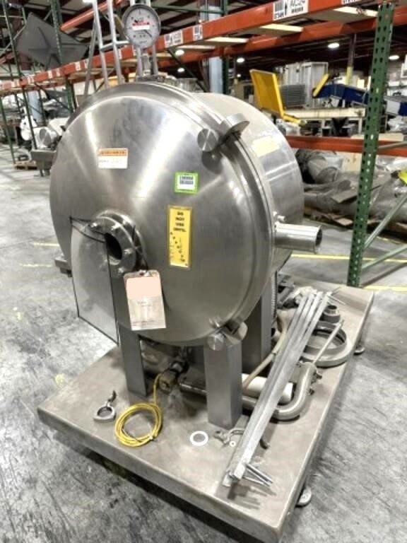Cornell Versator model D-26 Deaerator/Defoamer. Stainless Steel contact parts. Driven by 25 HP, 230/460 v, 1770 RPM  Mounted on Stainless Steel base. Last used in Sanitary application in Pharmaceutical plant. 