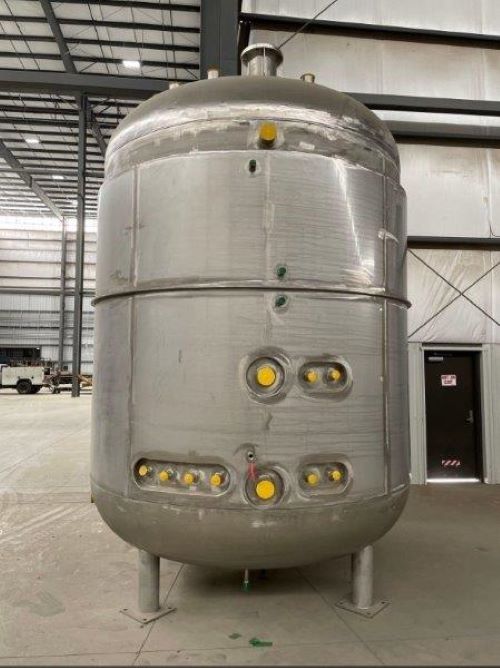 ***SOLD***(3) Unused 5000 Gallon 316 Stainless Steel Jacketed Reactor Body.  Built by Steel-Pro Inc. Rated 30PSI/Full Vaccuum @ 300 Deg.F. Internal. 304 SS Jacket rated 150 PSI @ 300 Deg.F. Units have Serial # and NB#'s. Diameter 112