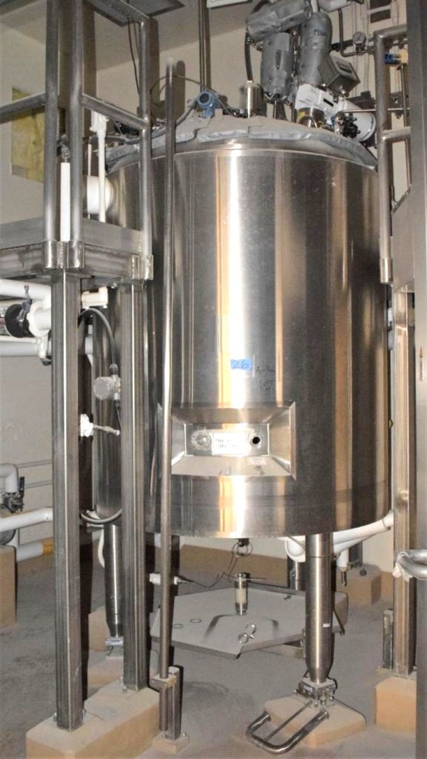 ***SOLD*** 528 Gallon (2000 Liter) Feldmeier Sanitary Reactor/Fermenter with Mixer. 316L Stainless Steel. Approximate 56