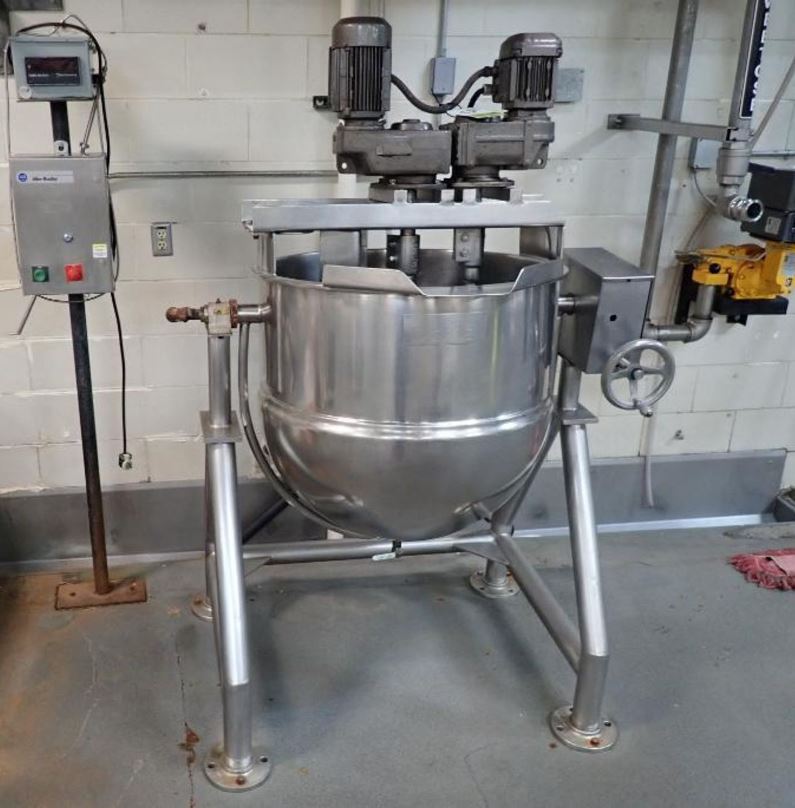 used GROEN 60 Gallon Stainless Steel Double Motion Jacketed Mix kettle with Tilt. Model DN/TA-60. Has sweep with scrapers and tree mixers. Motors are .75 and .5 HP, 3 ph, 230/460 volt. Jacketed rated 125 PSI @ 353 Deg. F. Stationary baffle for temperature probe. SS legs, manual tilt. No nameplate, info. taken from sister units. Last used in sanitary food plant. 