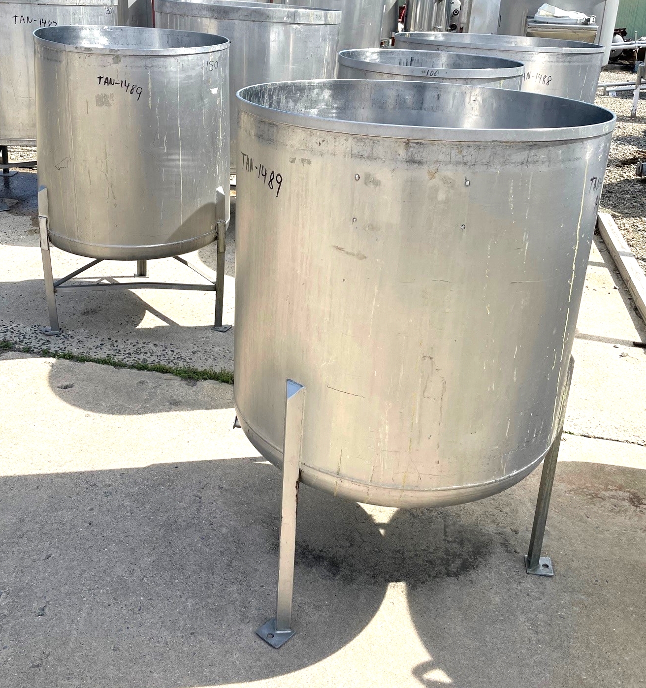 ***SOLD*** (2) 150 Gallon 316 Stainless Steel tank.  Open Top and Slope bottom to a 1.5