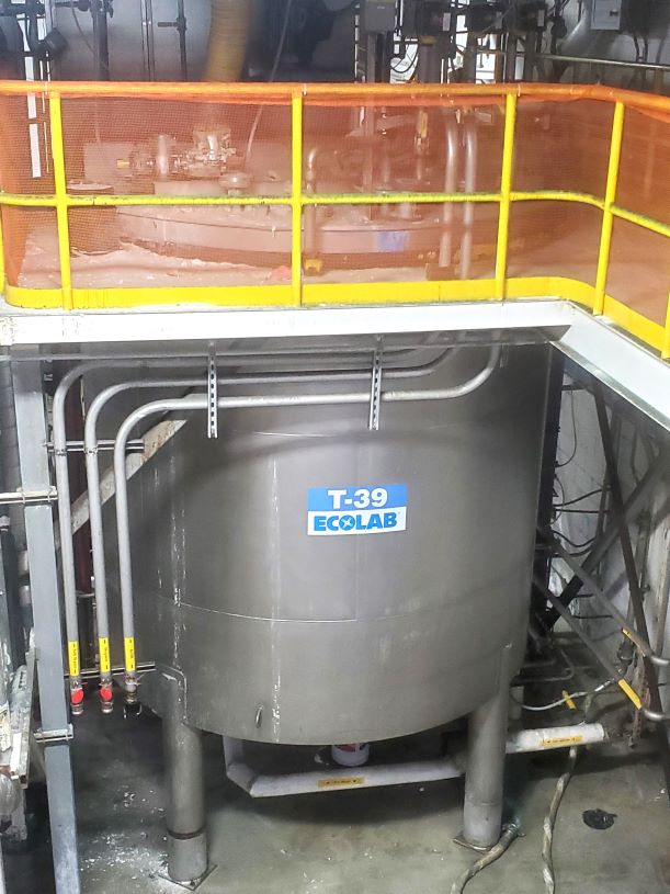 ***SOLD*** 7500 Gallon 316L Stainless Steel Jacketed Mix Tank. Dish Bottom and Flat Top. Built by Wolfe Mechanical.  Jacket rated 100 PSI @ 337 Deg.F.. Top mounted 20 HP, 230/460 volt Chemineer model 4GTD-20 mixer with 68 RPM output speed. Approx 10'2
