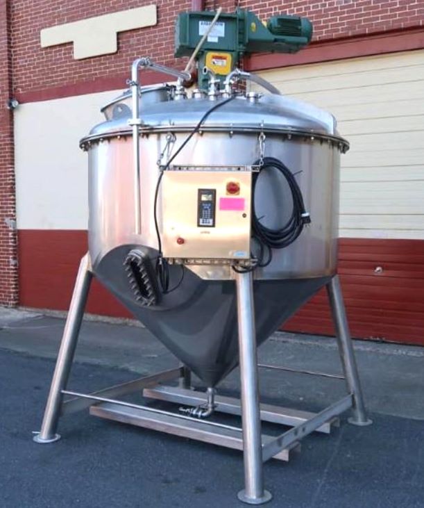 ***SOLD*** UNUSED 800 gallon (3000 Liter) 316L Stainless Steel Mix Tank.  Dish top and Cone bottom with site glass. 6'2