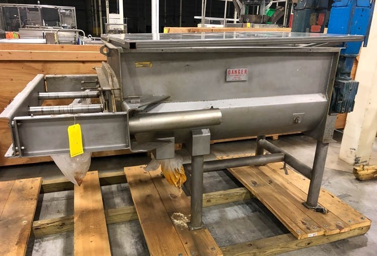 ***SOLD*** used 25 Cu.Ft. Oscar Krenz Stainless Steel Jacketed Ribbon Blender, Twin Shaft. 61